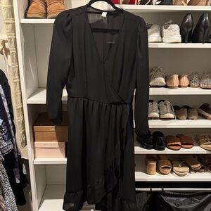 Old Navy Black Long Sleeve Dress